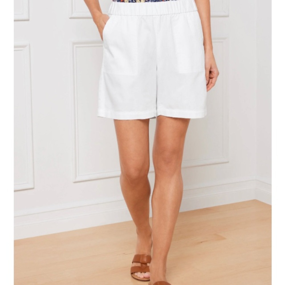 Talbots women’s shorts Sz 14P White 9” inseam